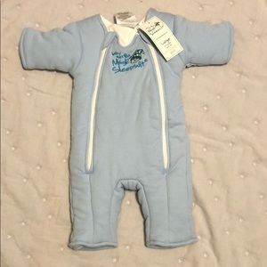 NWT lg (6-9 mnths/ 18-21 lbs) Magic merlin